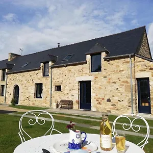 D'hotes Des Hirondelles Couette-café